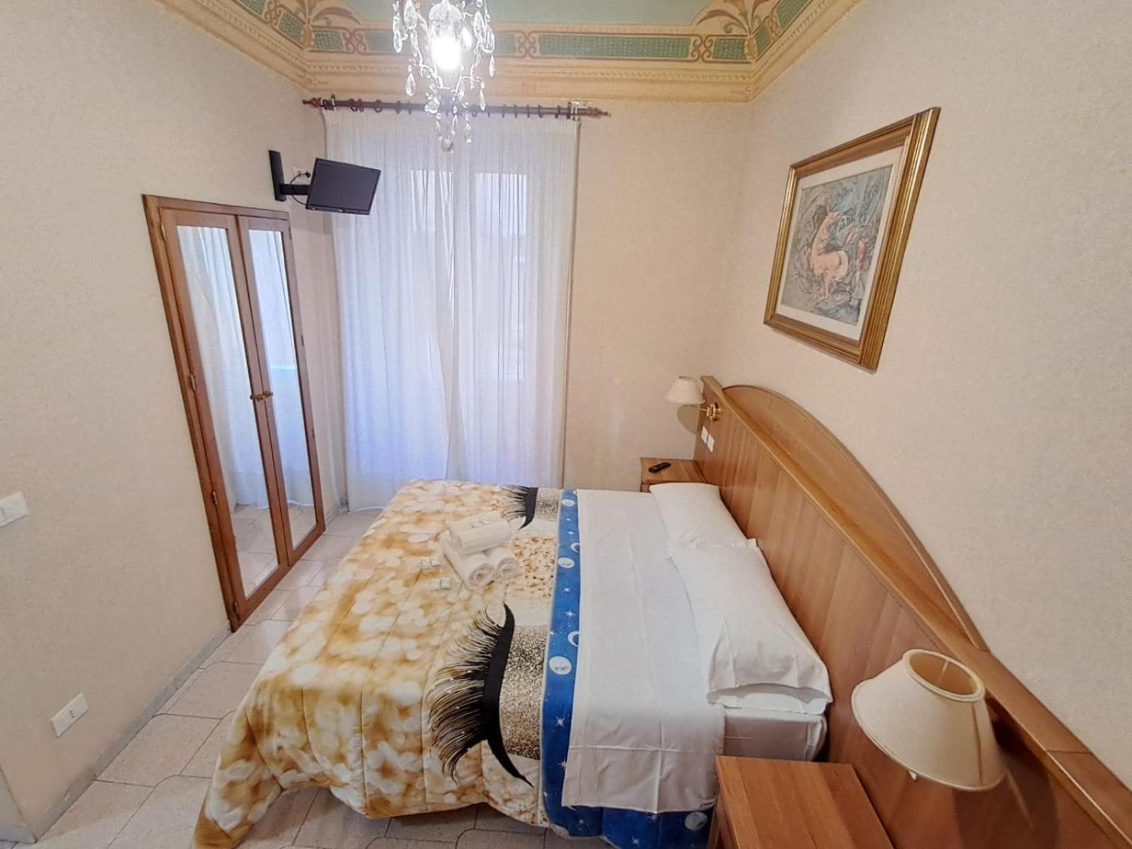 Nahid Accommodation Рим Екстериор снимка