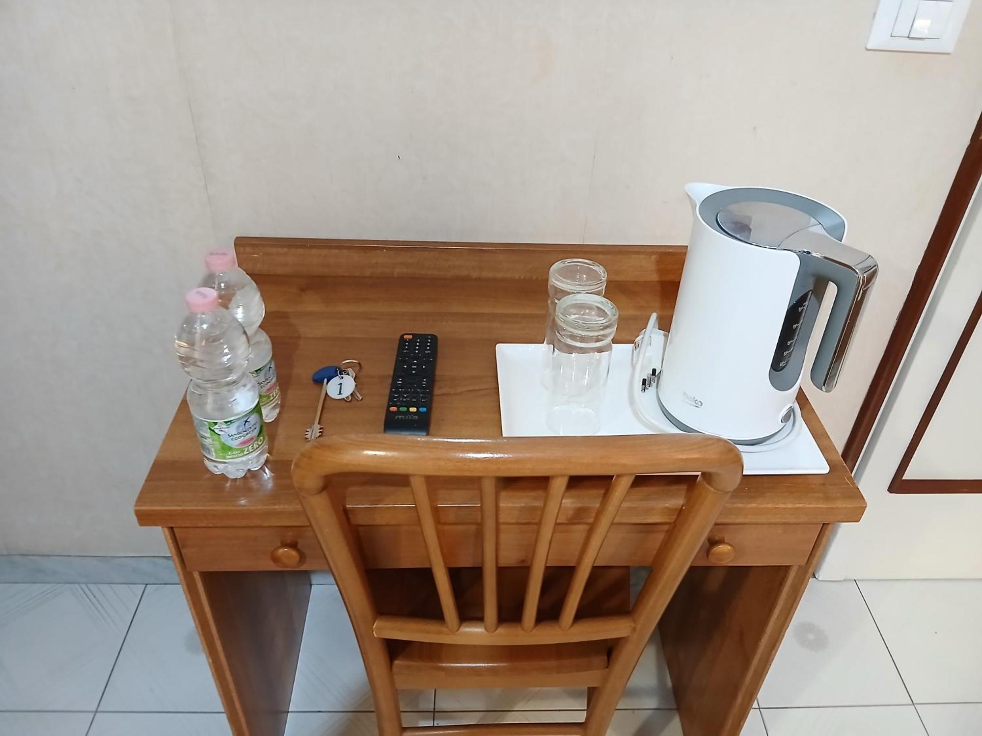 Nahid Accommodation Рим Екстериор снимка